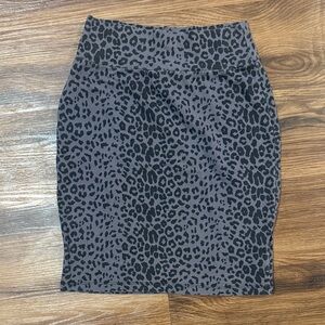 Forever 21 Leopard Print Women's Pencil Skirt